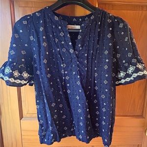 LOFT Puff-sleeve tunic style blouse in navy/creme